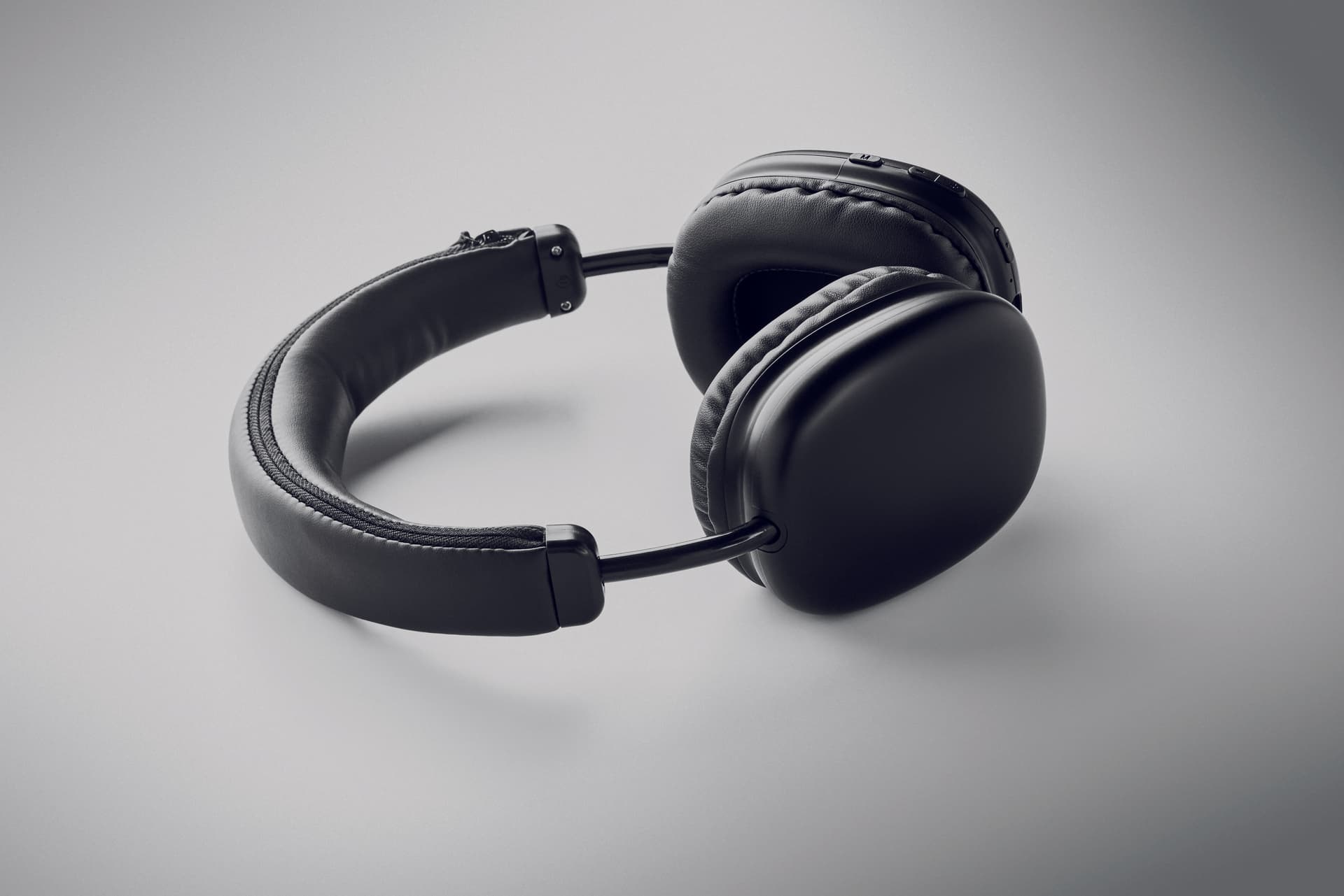 Sync 5.3 wireless headphones 3