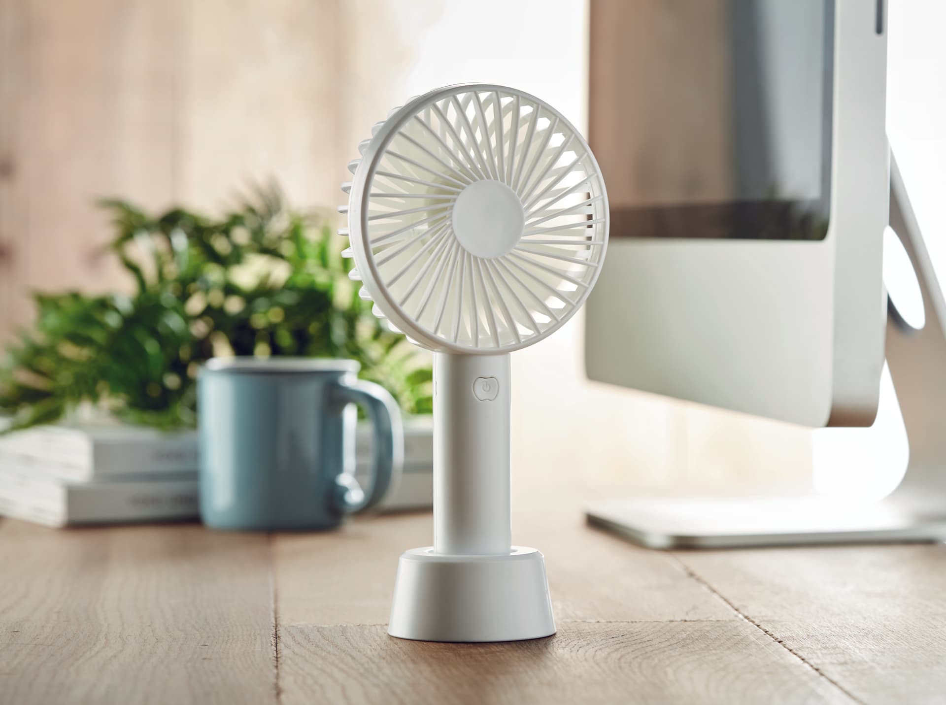 Dini USB desk fan with stand 5