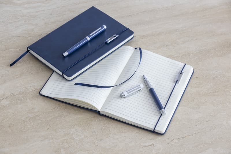 Legato Elegance A5 hard cover notebook and rollerball pen set 38