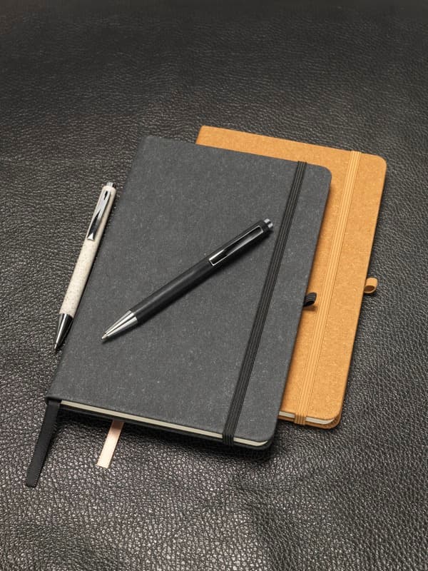 Atlana leather pieces notebook 14