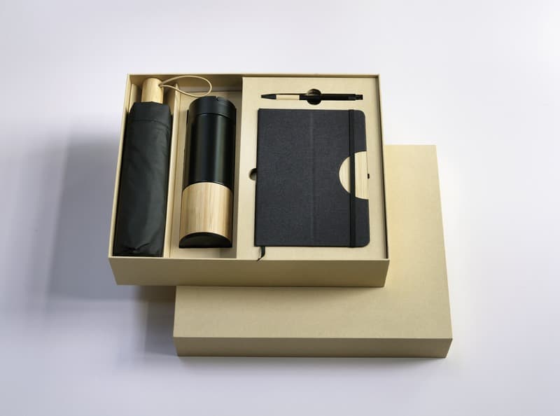 Carmen A5 hard cover notebook and ballpoint pen gift set (black ink) 8