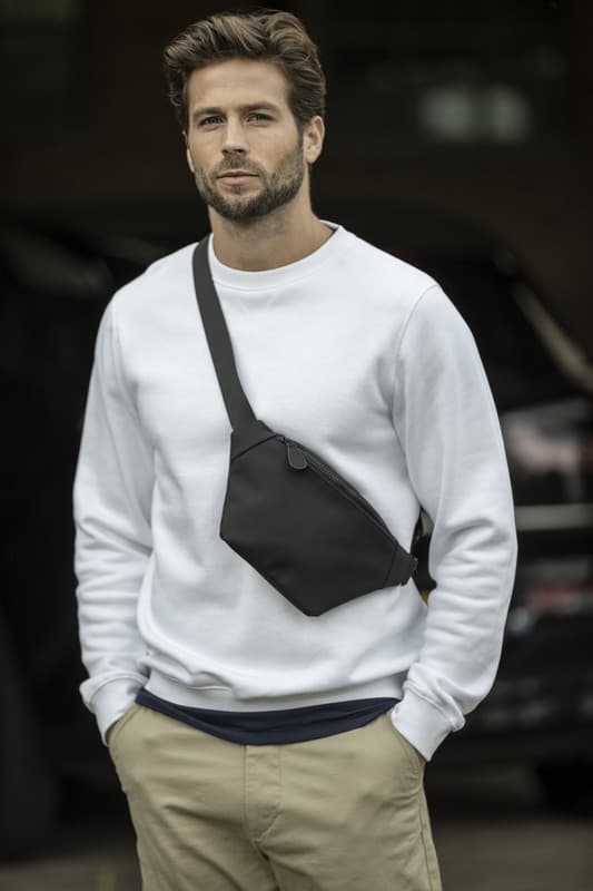 Turner GRS recycled waist bag 4