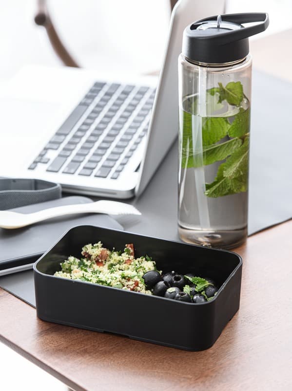 H2O Active® Vibe 850 ml spout lid sport bottle 11