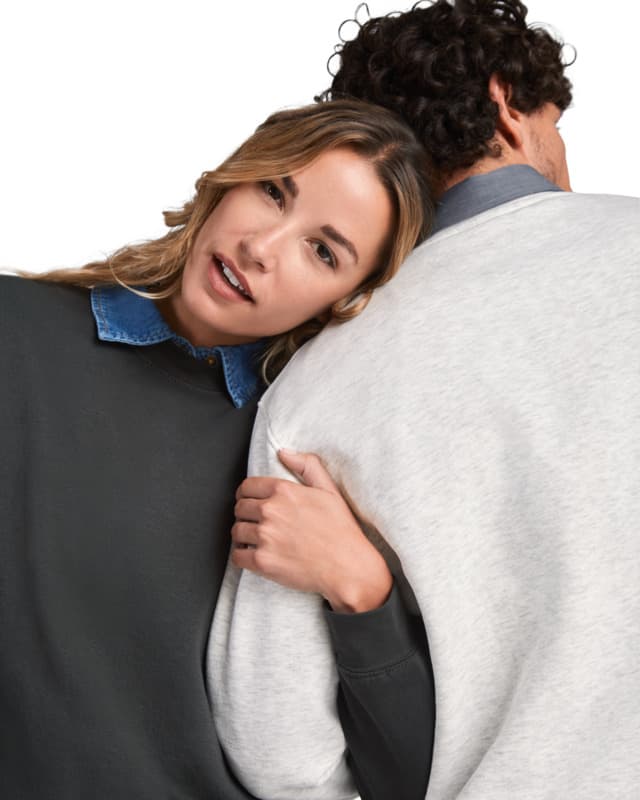 Clasica unisex crewneck sweater 4