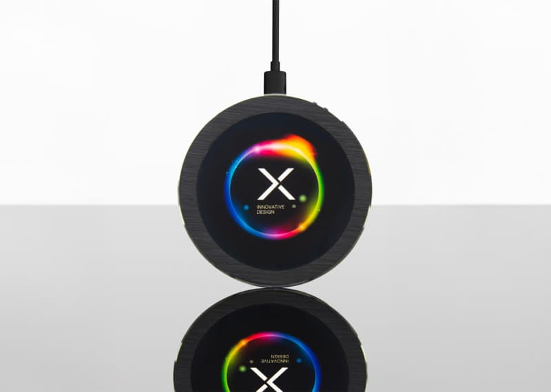 SCX.design W32 15W wireless charging base 4