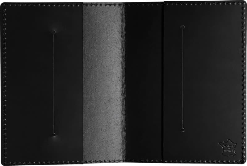 SCX.design A13 passport holder with smart tag 3