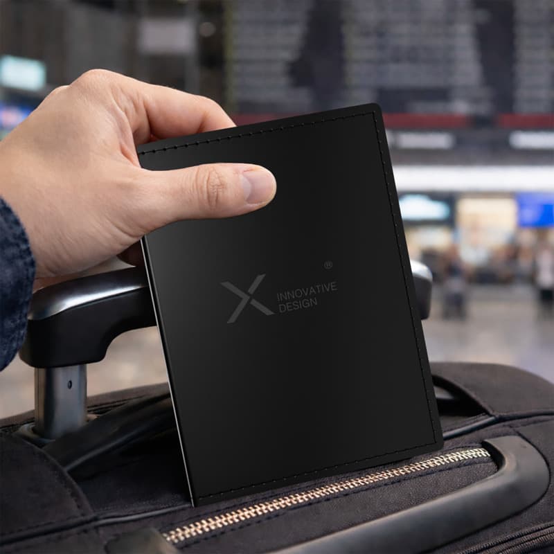 SCX.design A13 passport holder with smart tag 7