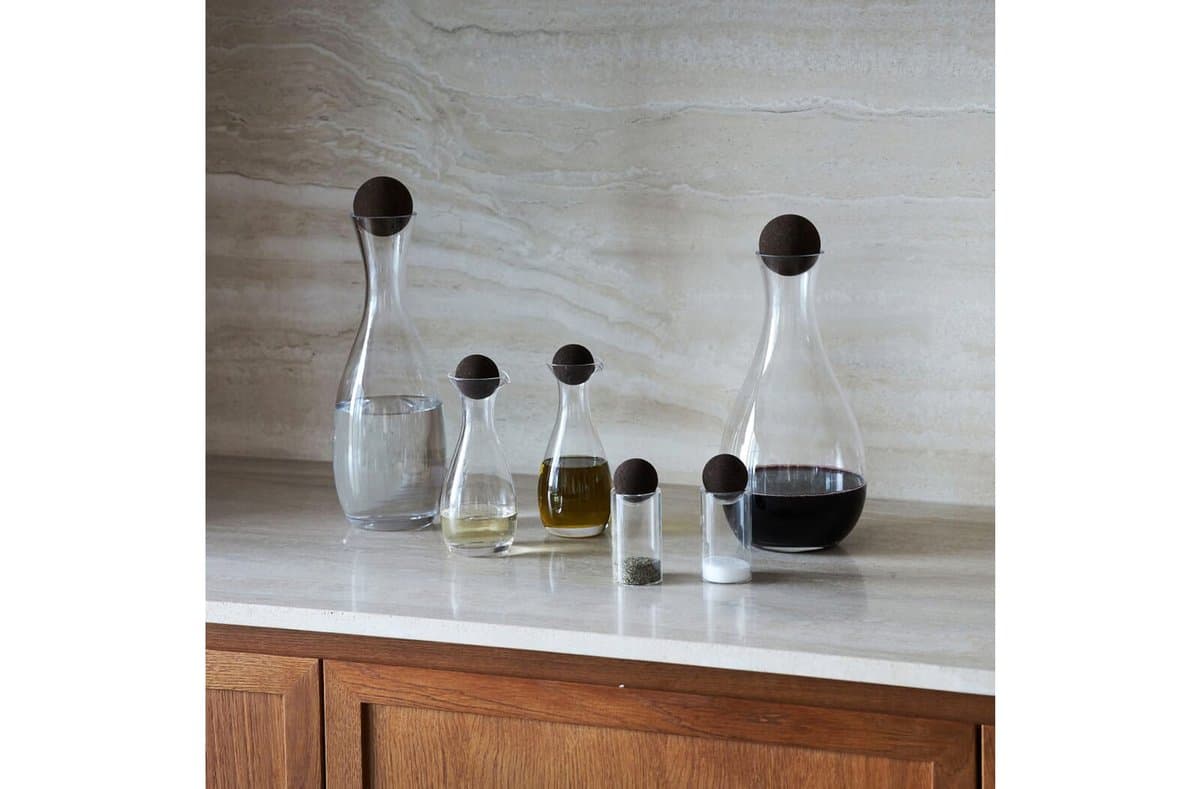 Sagaform Nature carafe with cork stopper 1,5 liter 5