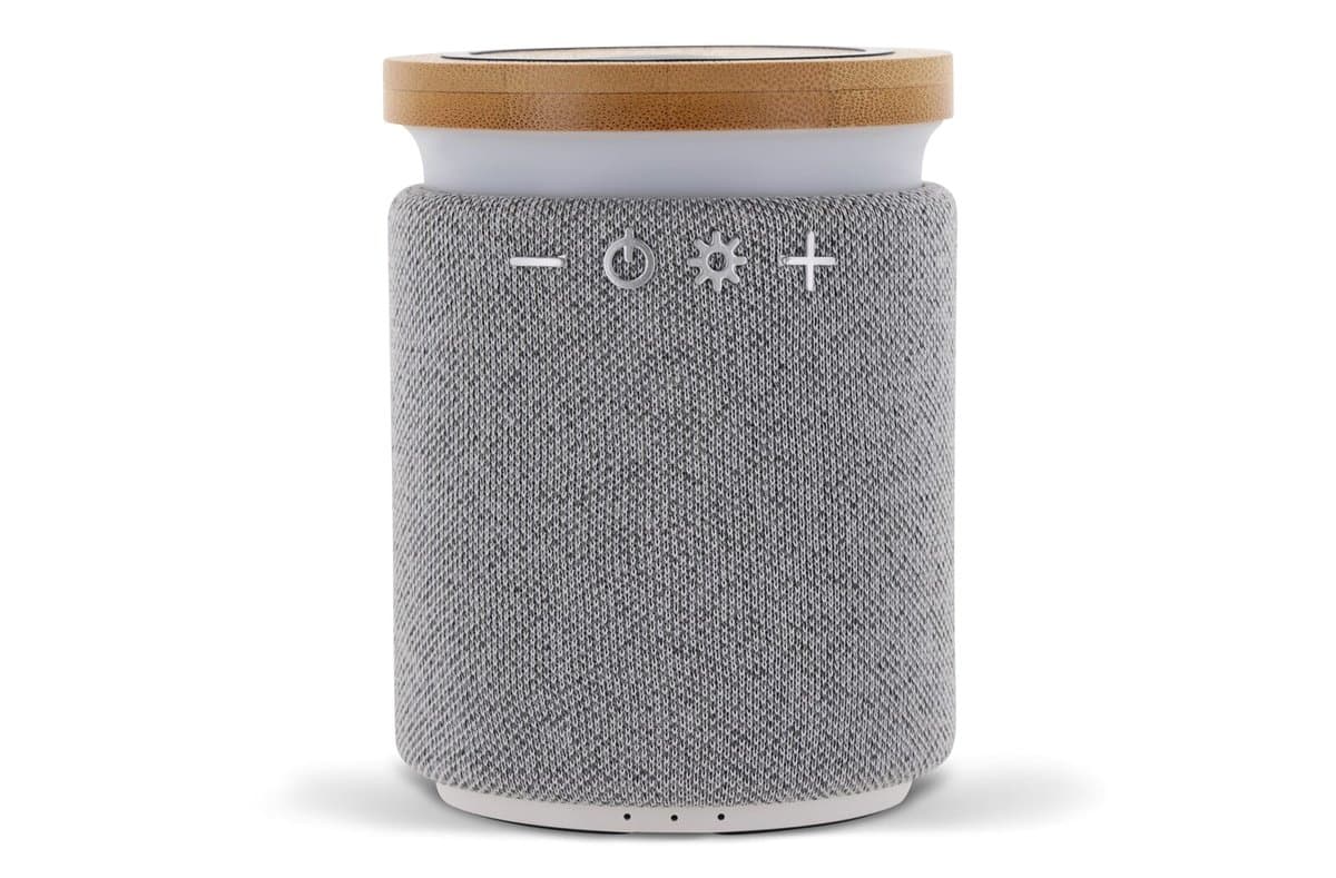 Bamboo 3W Speaker & 5W Wireless Charger 4