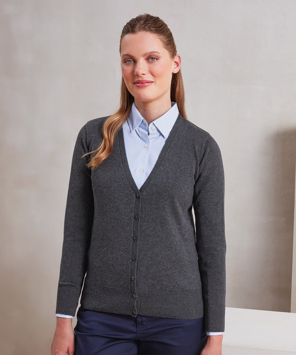 Women's button-through knitted cardigan 1
