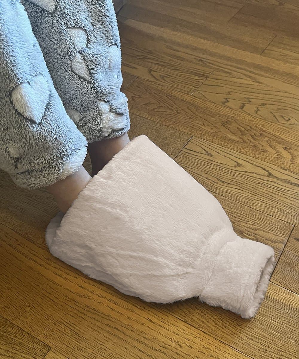 Luxury foot hot water bottle and cover in plush faux fur 1