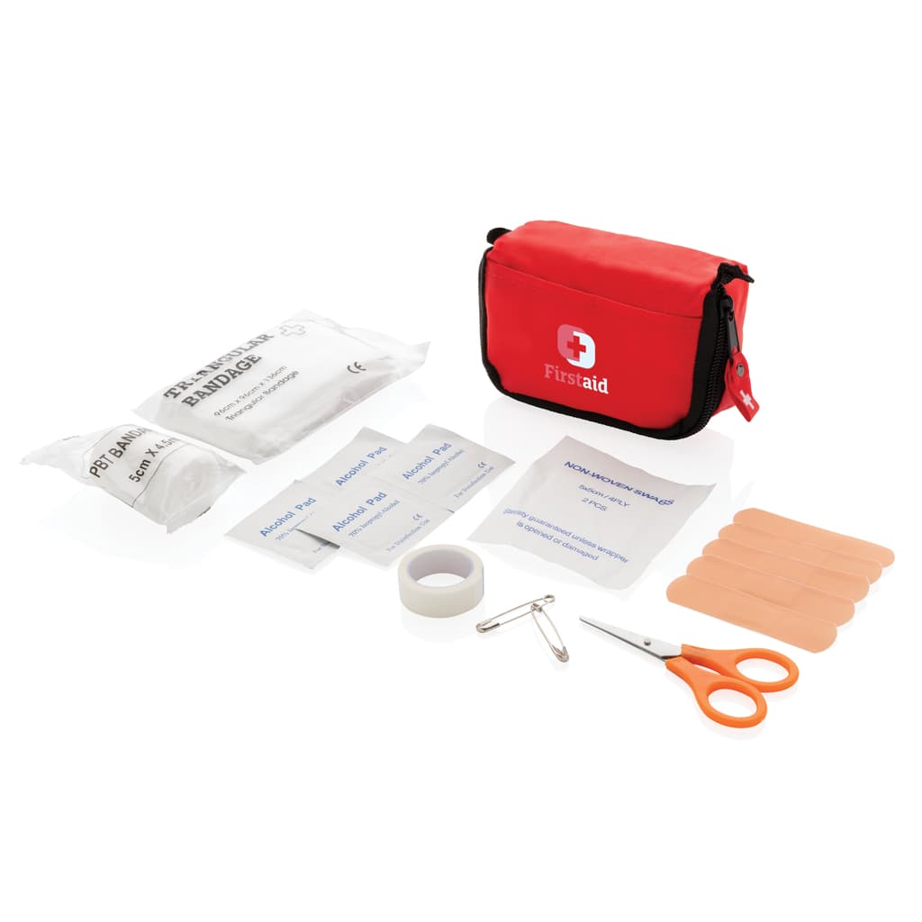First aid set in pouch 4