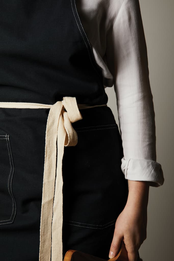 VINGA Sovano apron 5
