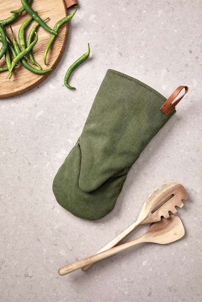 VINGA Asado oven mitt 5