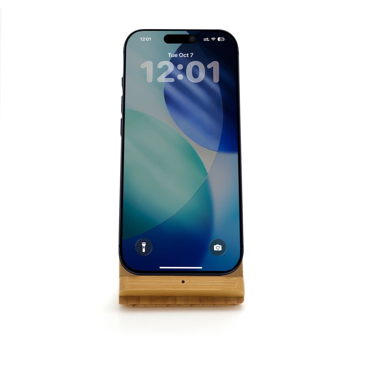 Wireless Bamboo Charger and Stand 5