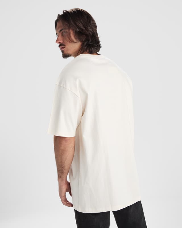 Bull 210 g/m² short sleeve unisex oversized t-shirt 5