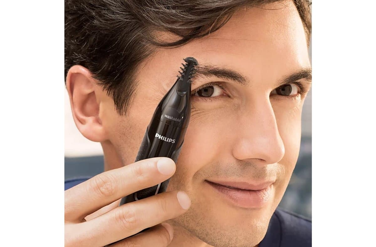 NT5650|Philips Nose, ear, and eyebrow trimmer with 5 accessories 5
