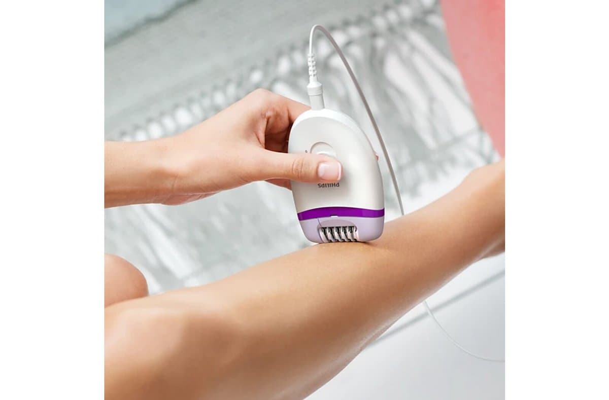 BRP505|Philips Satinelle compact corded epilator and cordless bikini trimmer 5