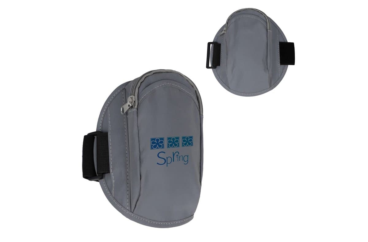 Reflective valuables sports armband with pouch