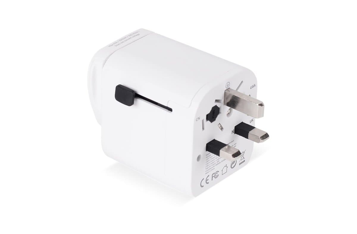 Universal travel adapter 3
