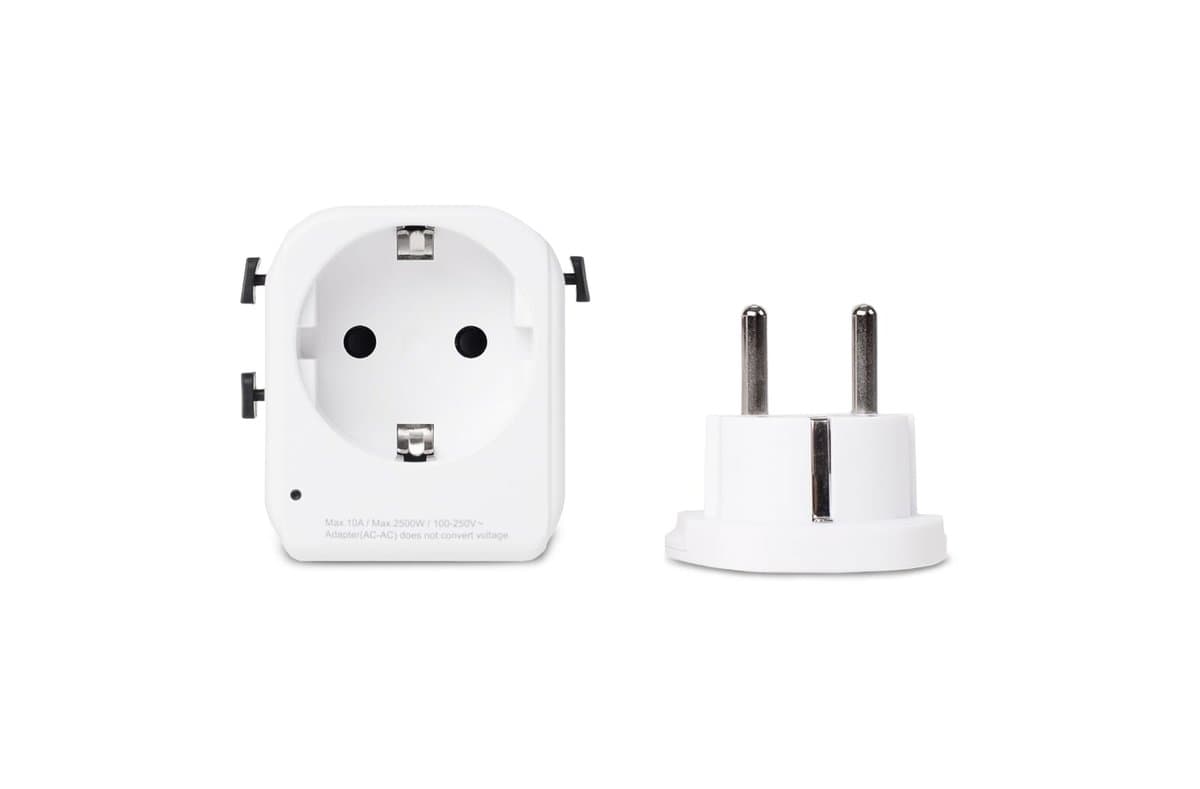 Universal travel adapter 5