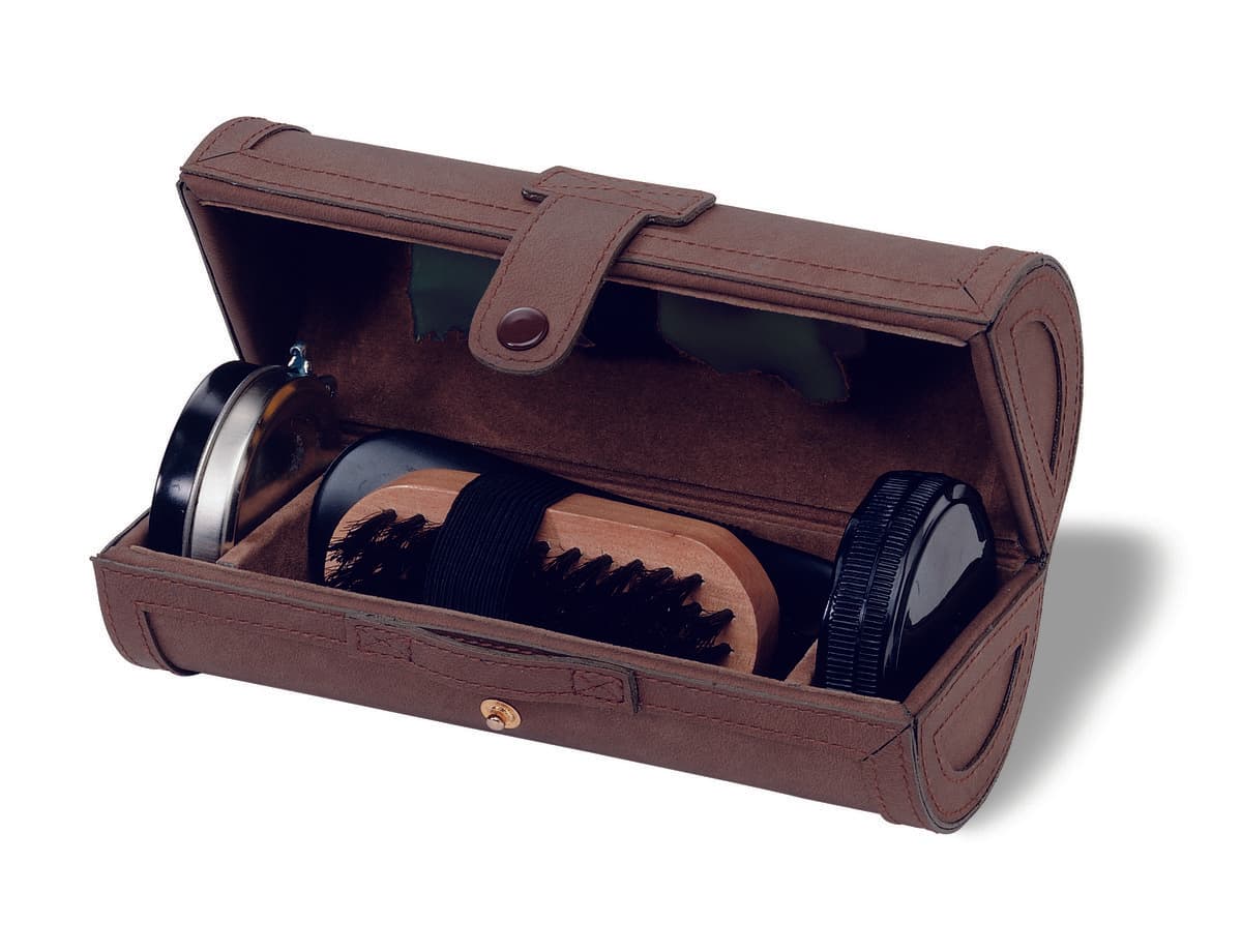 Gentleman Shoe polish kit 2