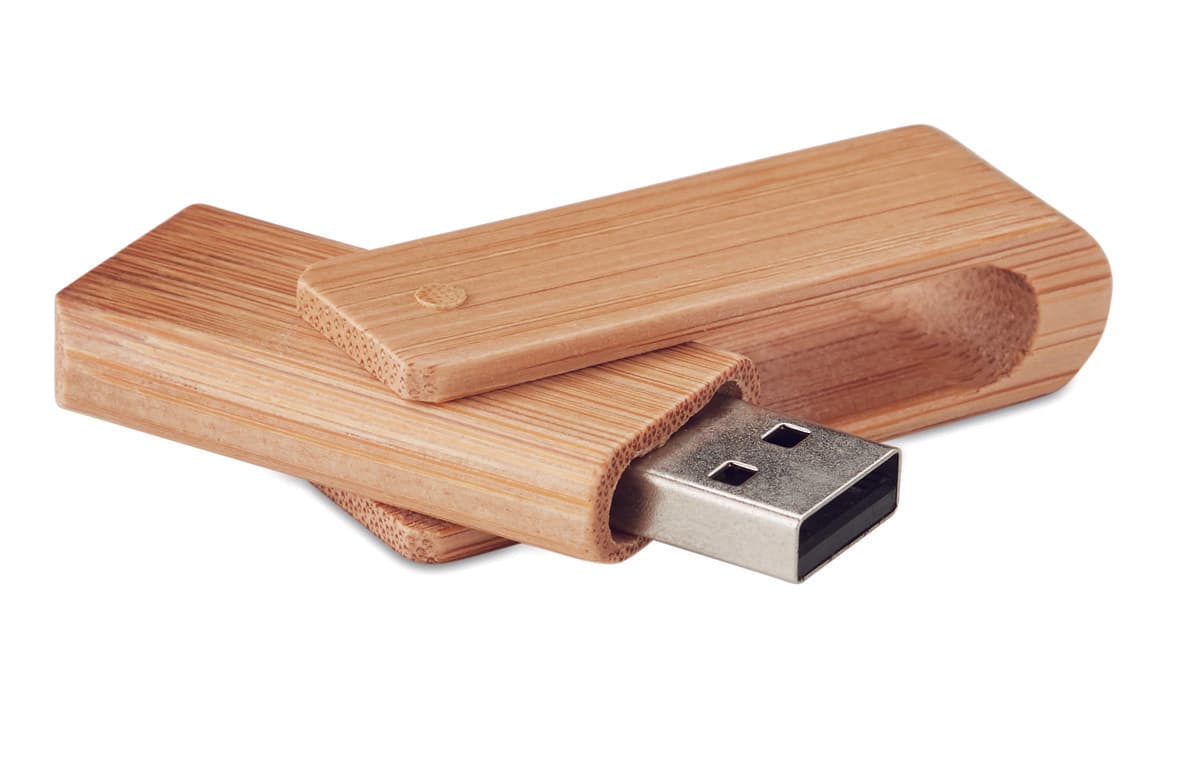 MO1202 Bamboo USB 4