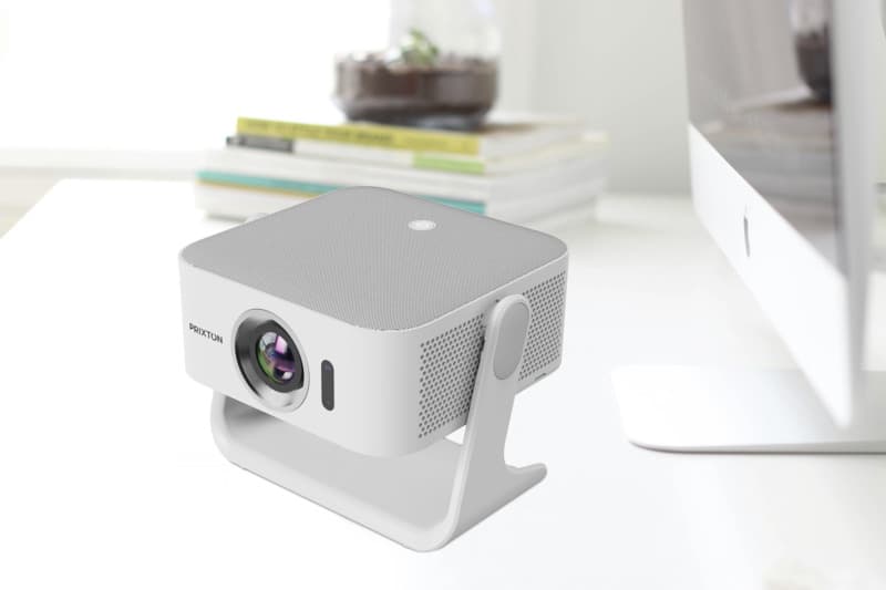 Prixton Renoir projector 5