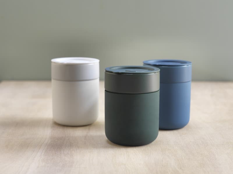 Java 330 ml ceramic tumbler with silicone wrap and plastic lid 5