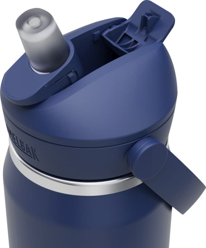 Camelbak® Thrive Flip VSS 740 ml vacuum insulated stainless steel water bottle with flip straw 3