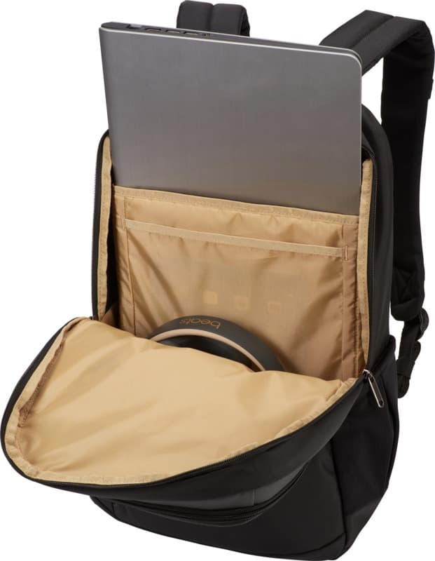 Case Logic Propel 15.6" laptop backpack 20L 5