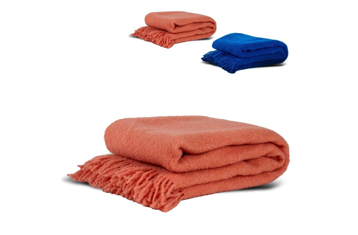 Byon Throw Franca